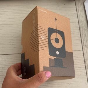 SimpliSafe Indoor Camera in Brown Kraft Packaging